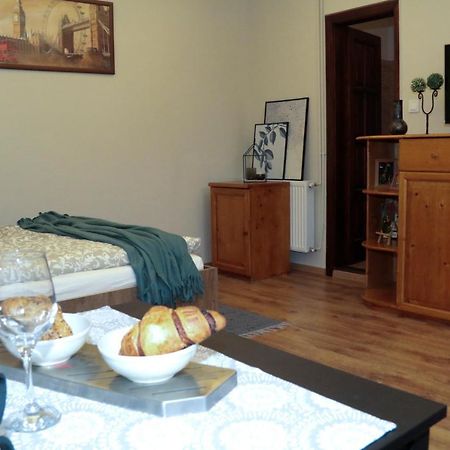 Palma Apartmanok Szallashely Szazhalombatta 6A מראה חיצוני תמונה