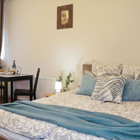 Palma Apartmanok Szallashely Szazhalombatta 6A מראה חיצוני תמונה
