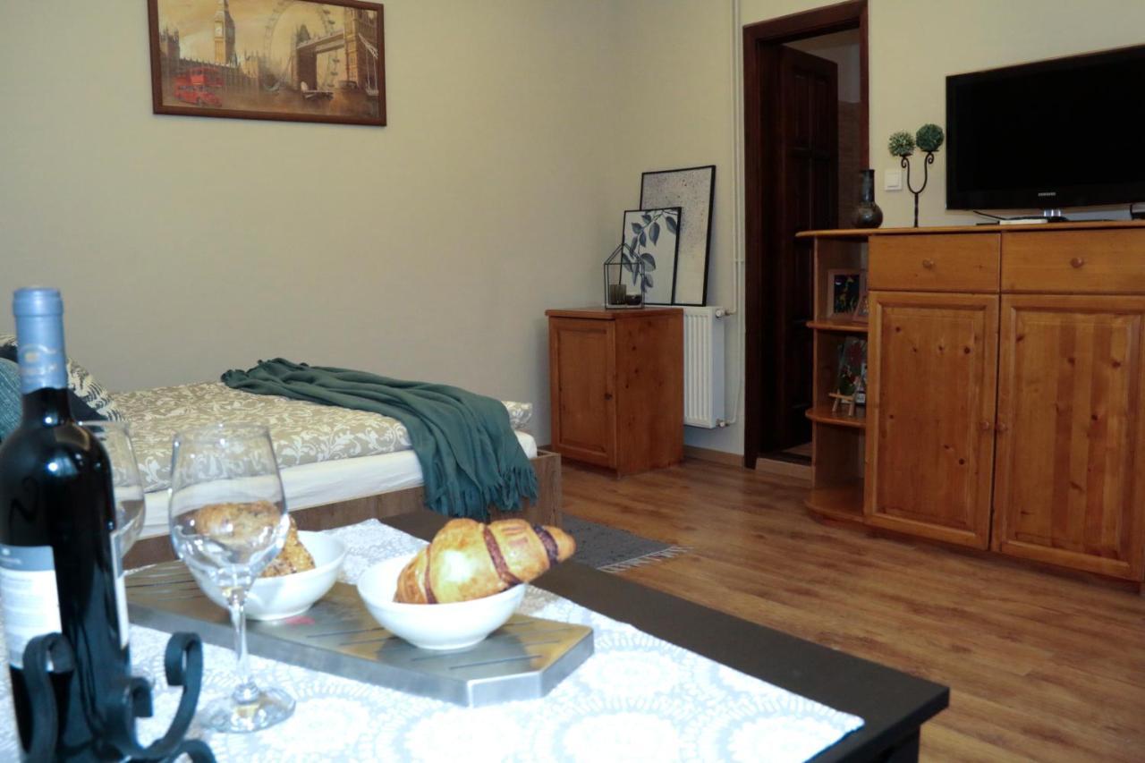 Palma Apartmanok Szallashely Szazhalombatta 6A מראה חיצוני תמונה