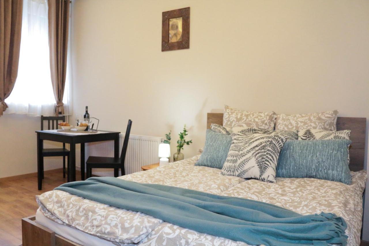 Palma Apartmanok Szallashely Szazhalombatta 6A מראה חיצוני תמונה